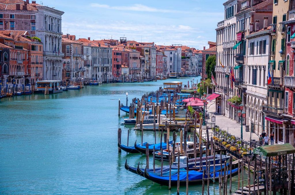Discovering the Magic of Venice: My Unforgettable Adventure in the Floating City