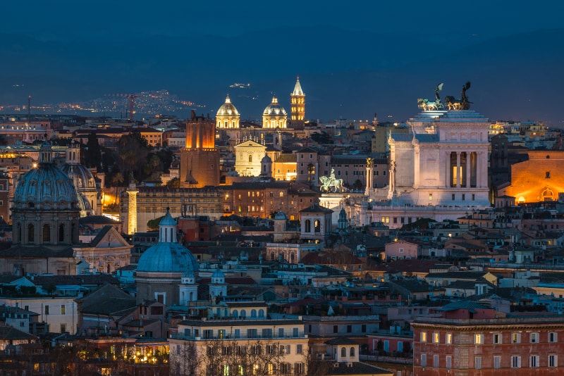 Rome by Night: Illuminated City Walking Tour